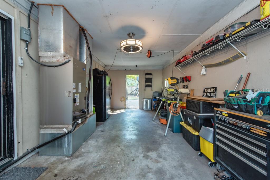 Image 18 of 33 For 1385 Milton Street