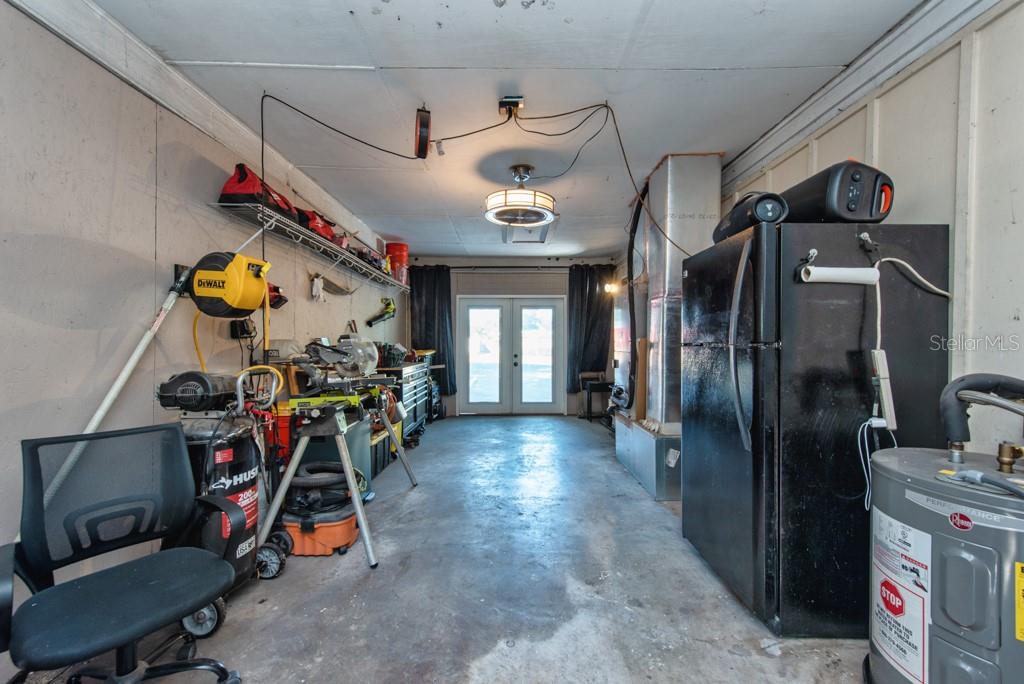 Image 19 of 33 For 1385 Milton Street