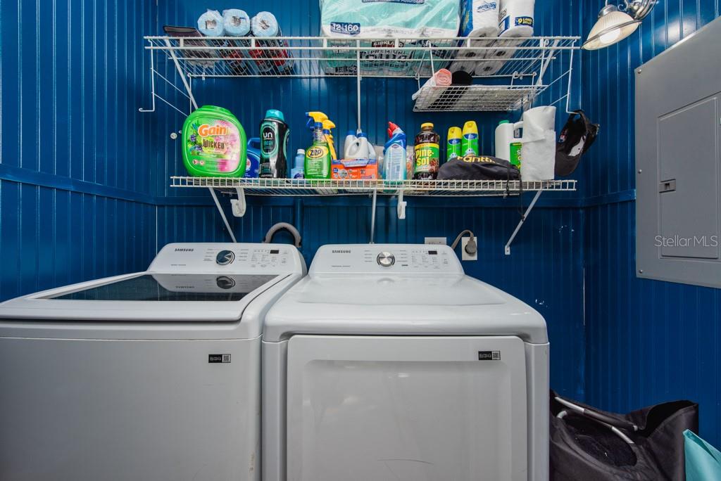 Image 20 of 33 For 1385 Milton Street