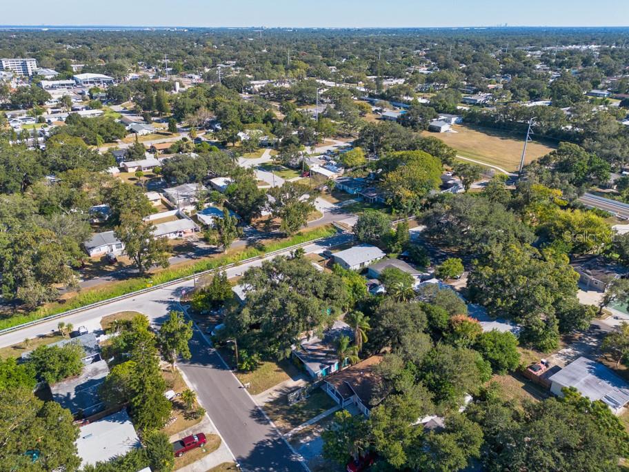 Image 29 of 33 For 1385 Milton Street