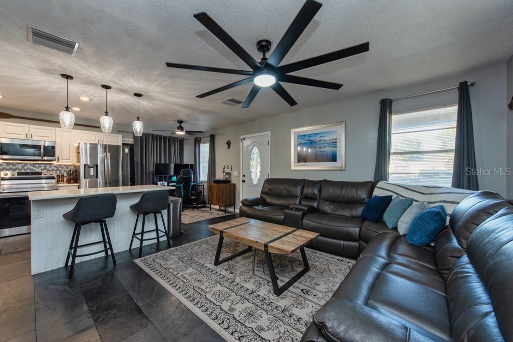 Image 5 of 33 For 1385 Milton Street