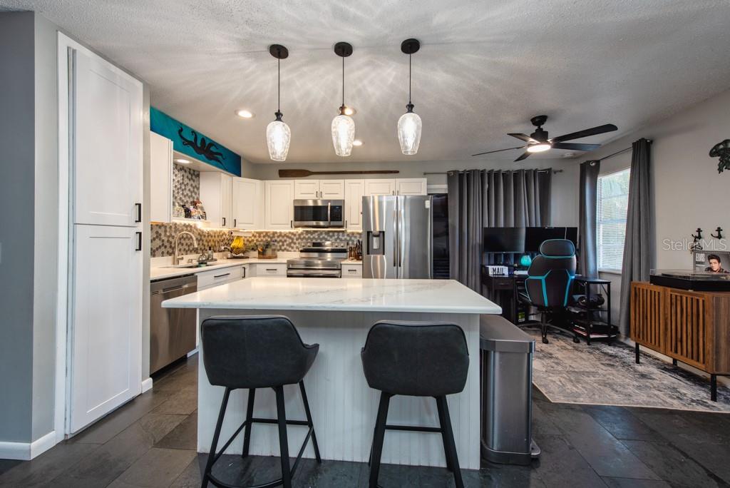 Image 6 of 33 For 1385 Milton Street