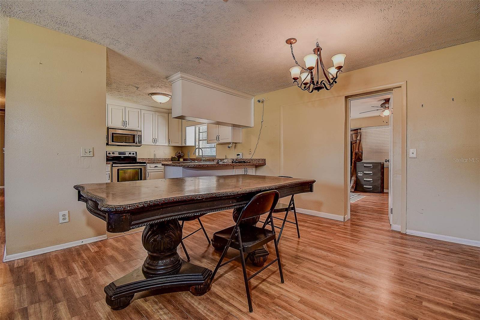 Image 10 of 41 For 11425 Sun Road