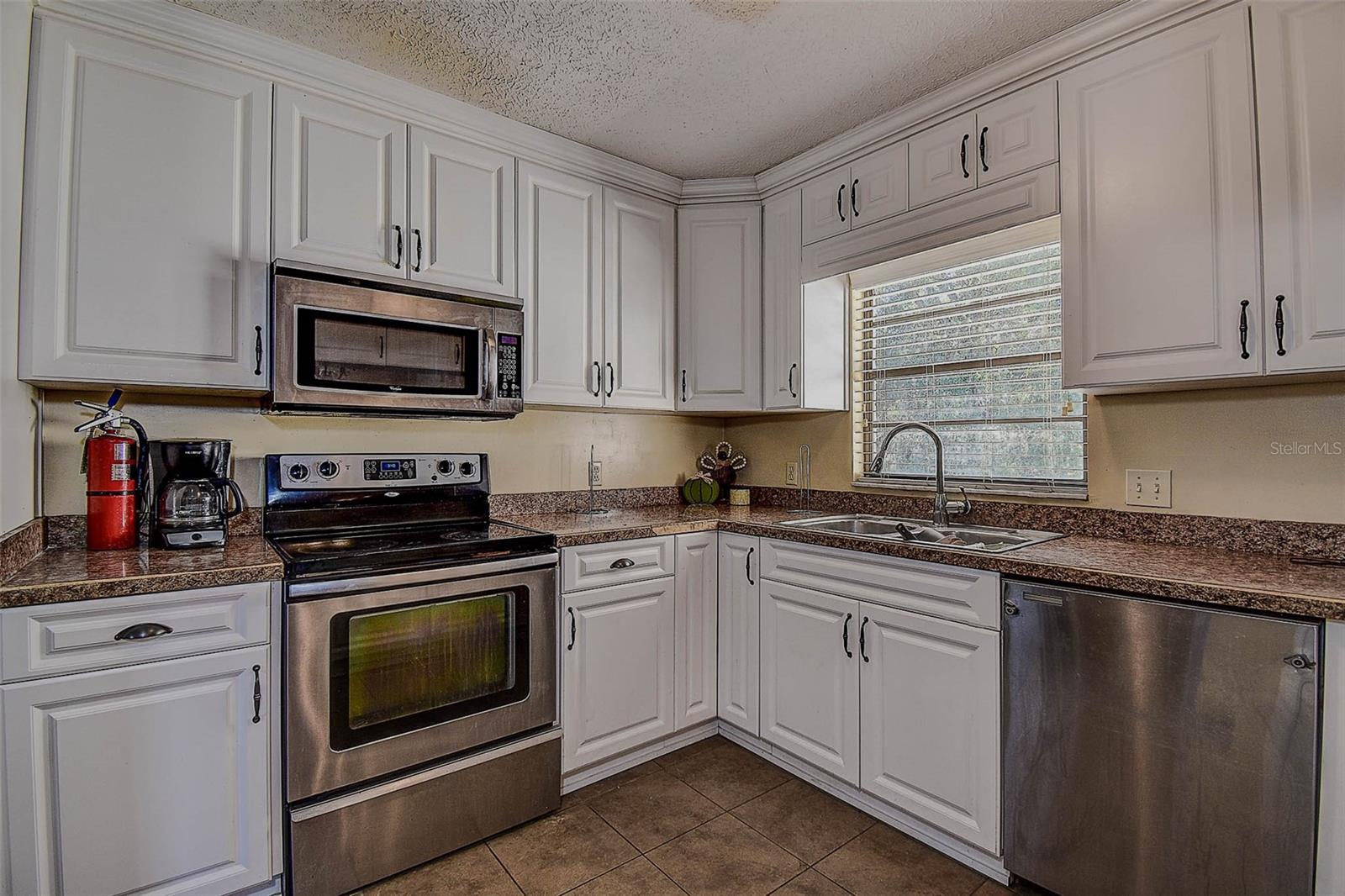 Image 12 of 41 For 11425 Sun Road