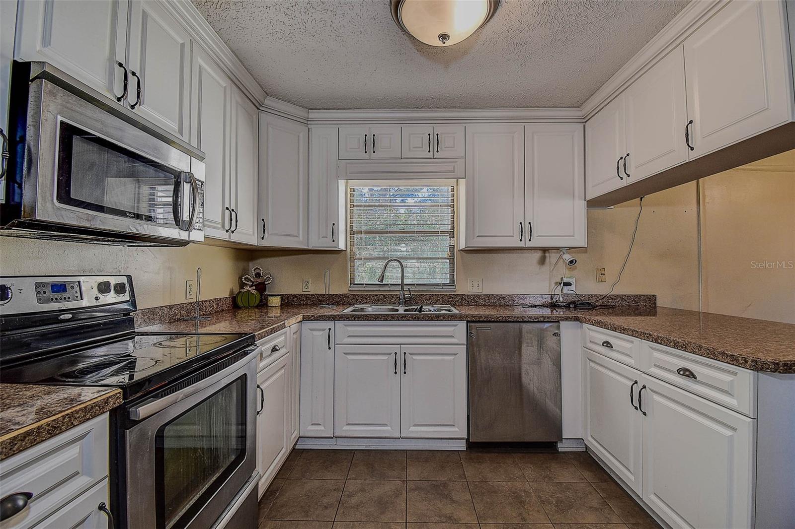 Image 13 of 41 For 11425 Sun Road