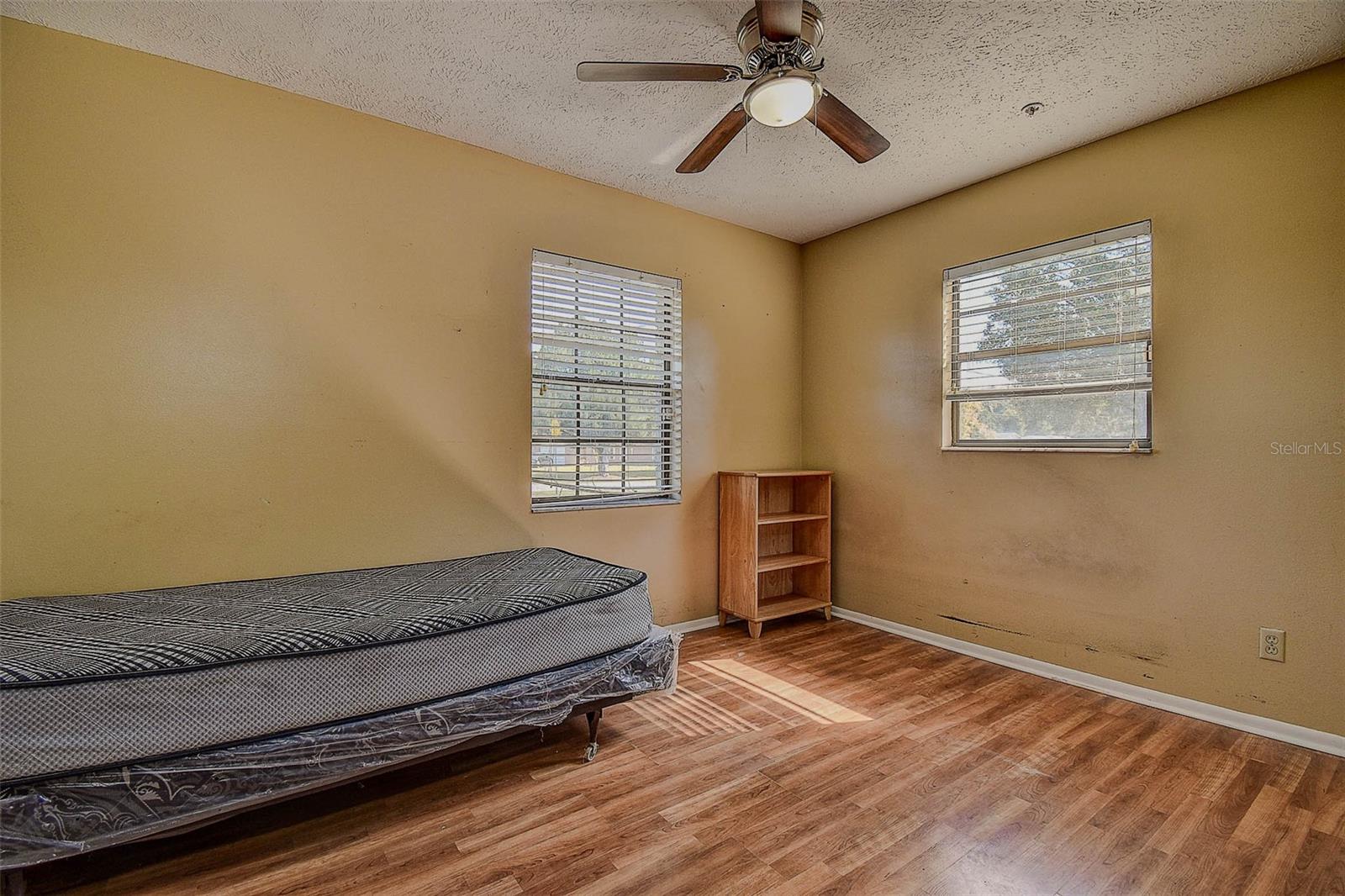 Image 20 of 41 For 11425 Sun Road