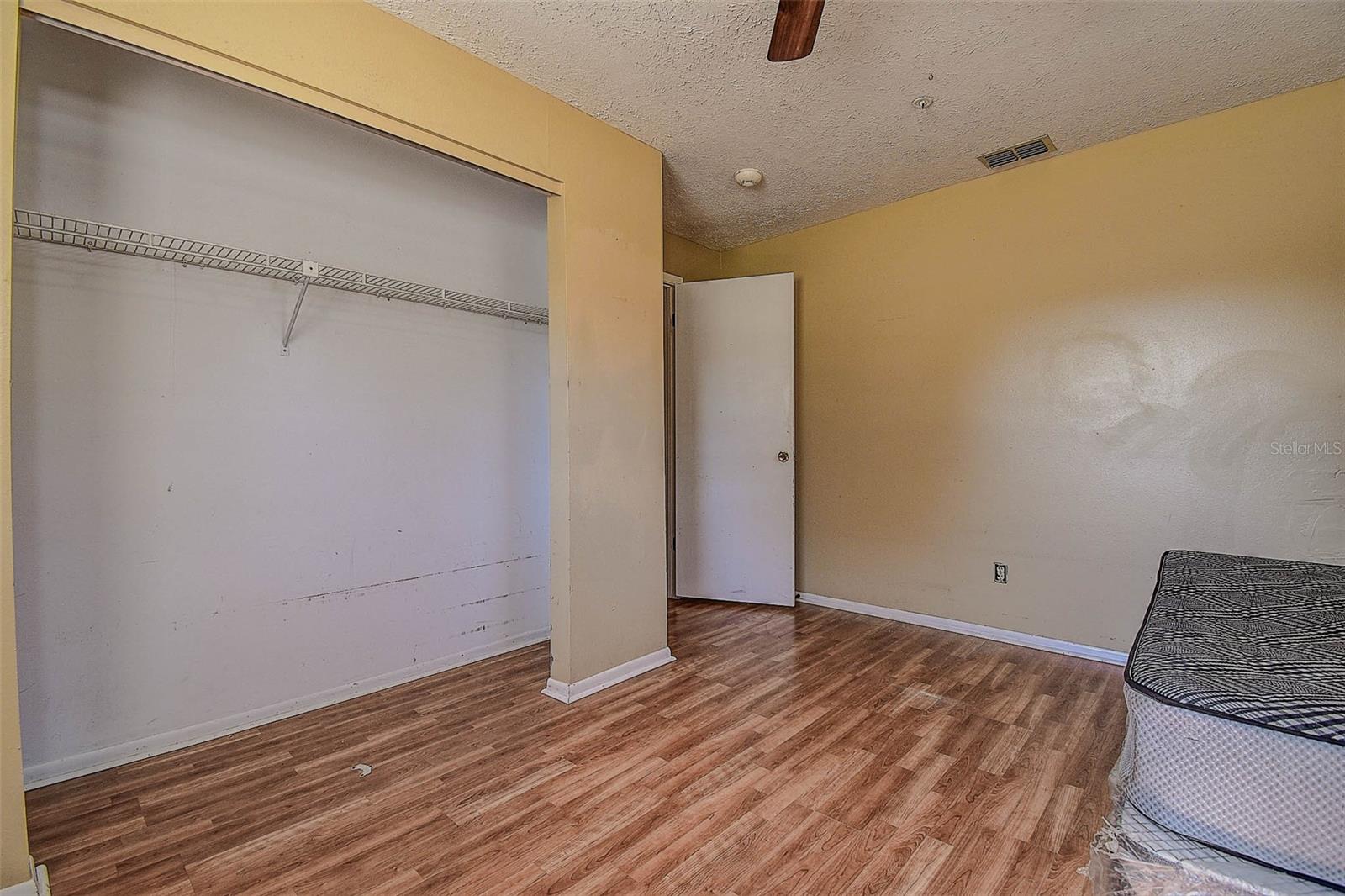 Image 21 of 41 For 11425 Sun Road