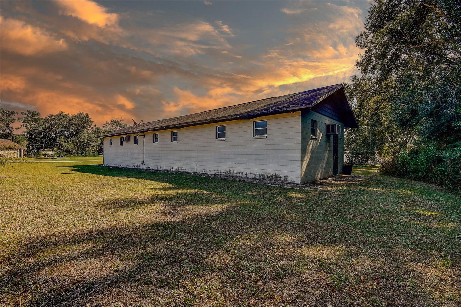 Image 34 of 41 For 11425 Sun Road
