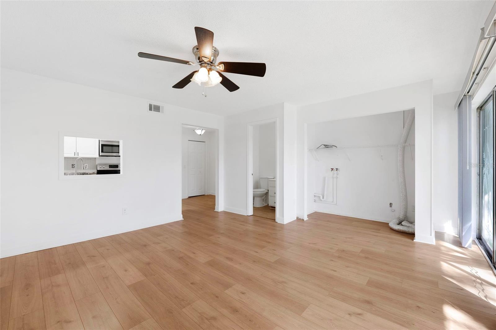 Image 14 of 34 For 9009 Tudor Drive G210