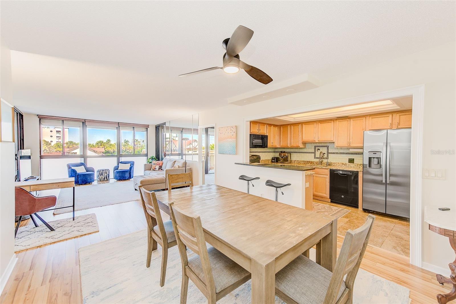 Image 11 of 54 For 3820 Gulf Boulevard 207