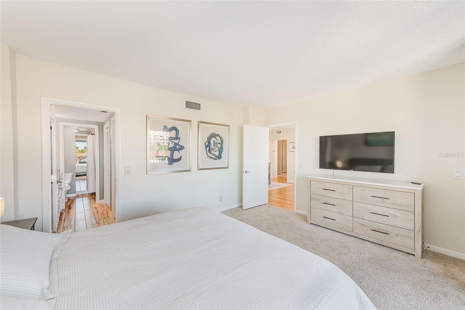 Image 20 of 54 For 3820 Gulf Boulevard 207