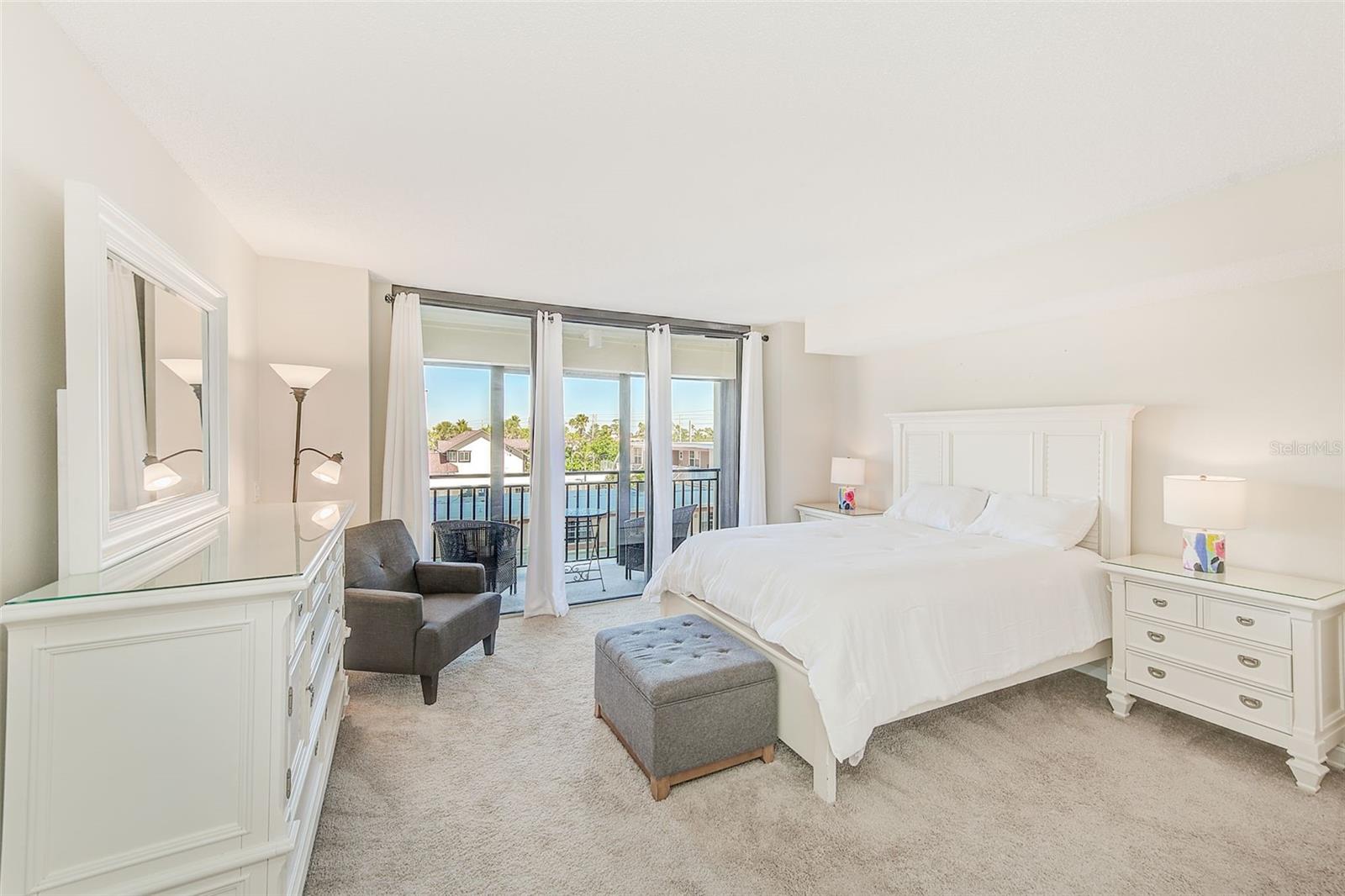 Image 26 of 54 For 3820 Gulf Boulevard 207