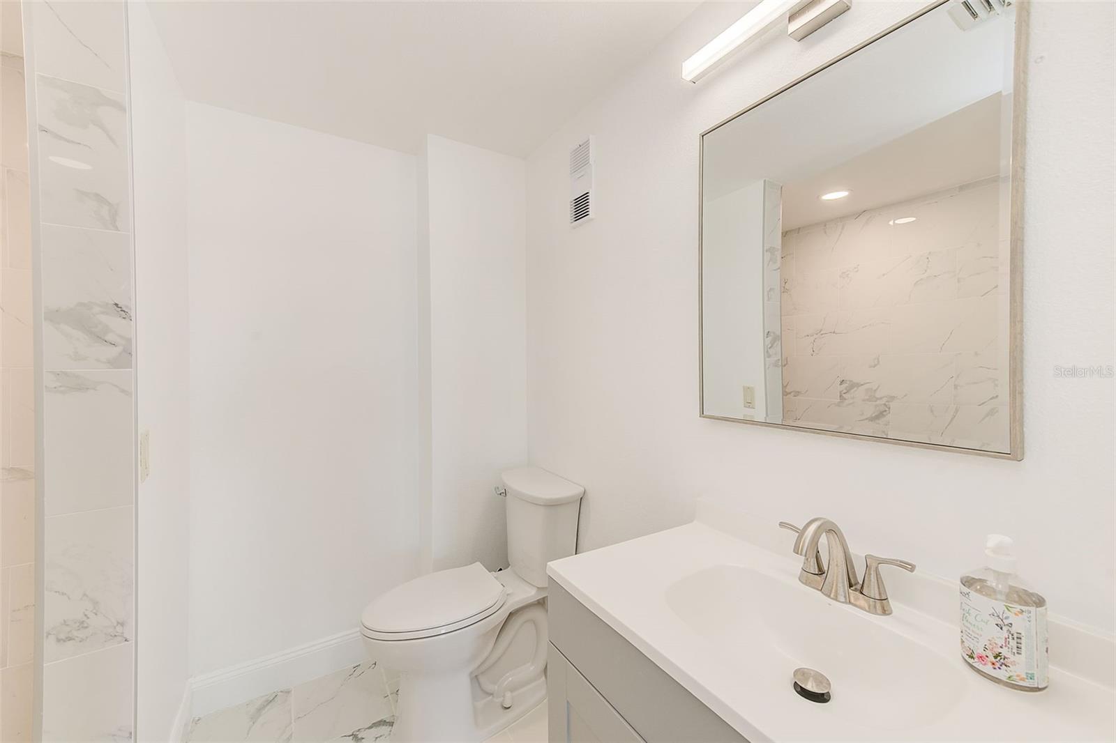 Image 30 of 54 For 3820 Gulf Boulevard 207