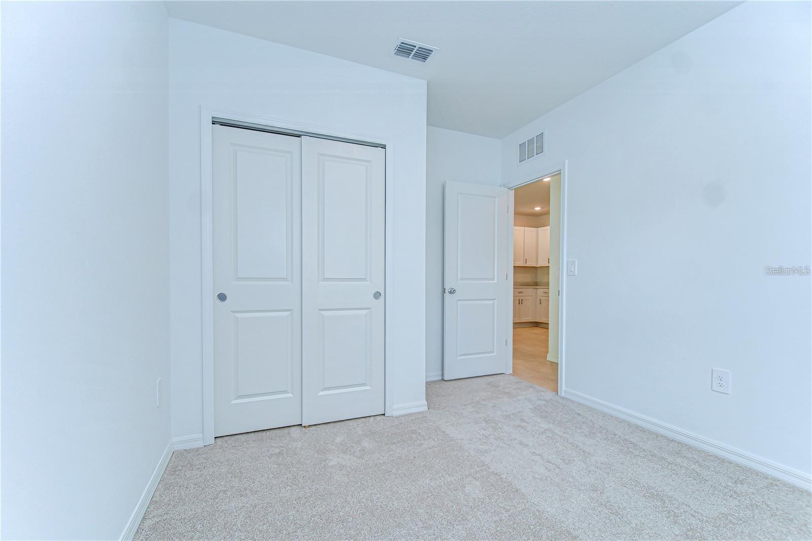 Image 10 of 21 For 13341 Tropical Breeze Way