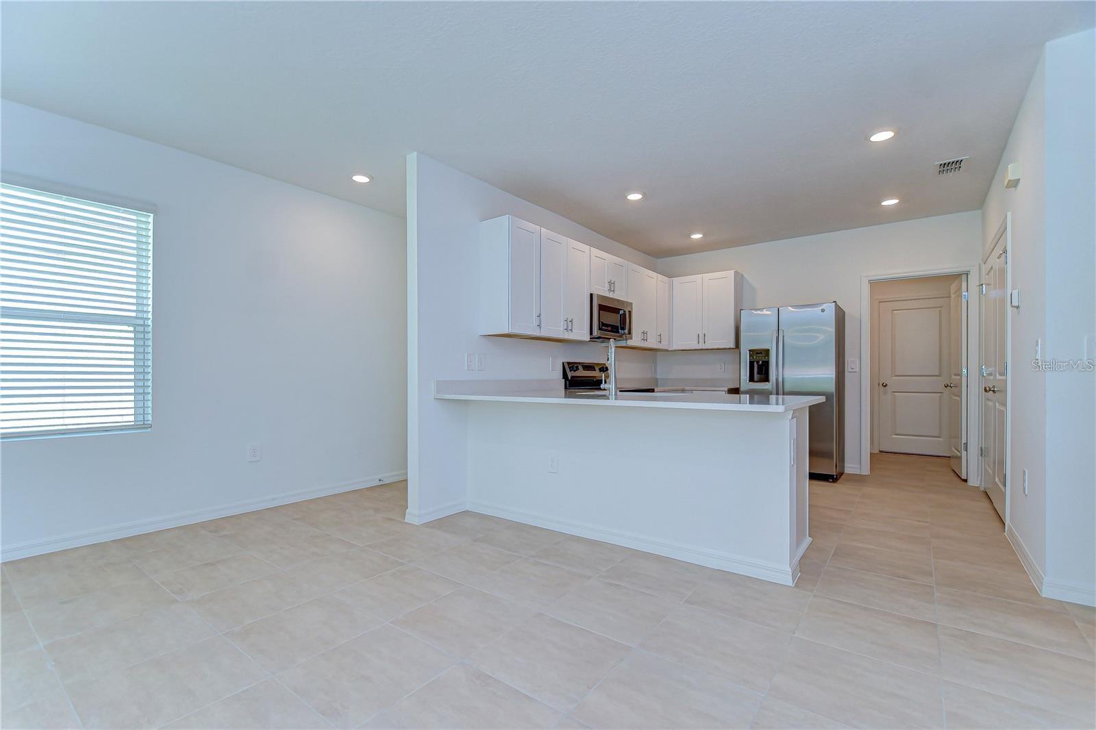 Image 7 of 21 For 13341 Tropical Breeze Way