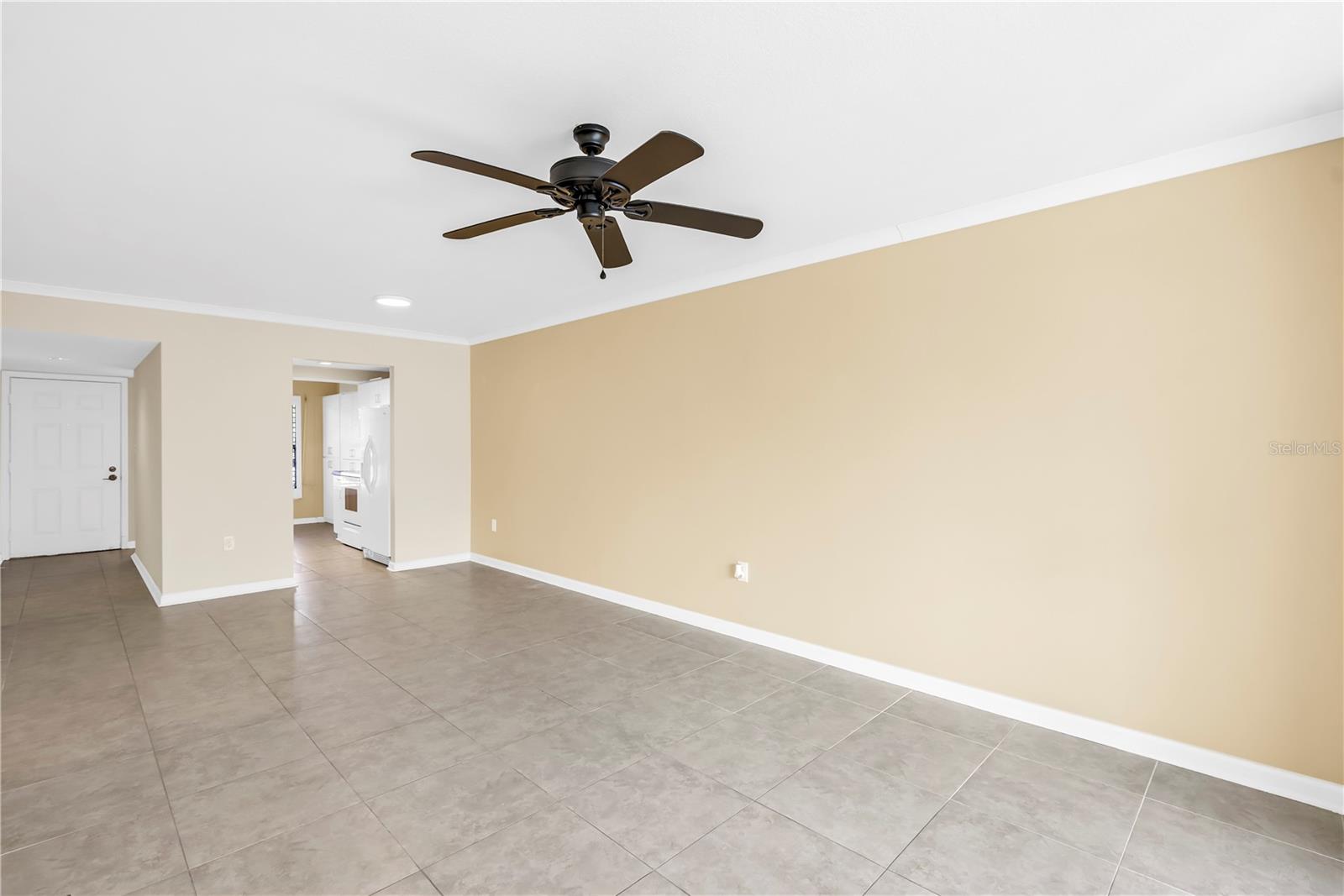 Image 16 of 71 For 1320 Pasadena Avenue S 203