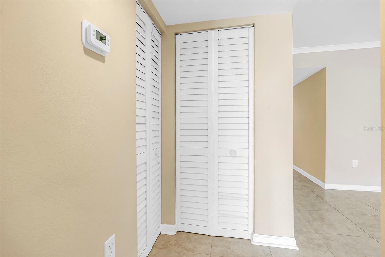 Image 27 of 71 For 1320 Pasadena Avenue S 203