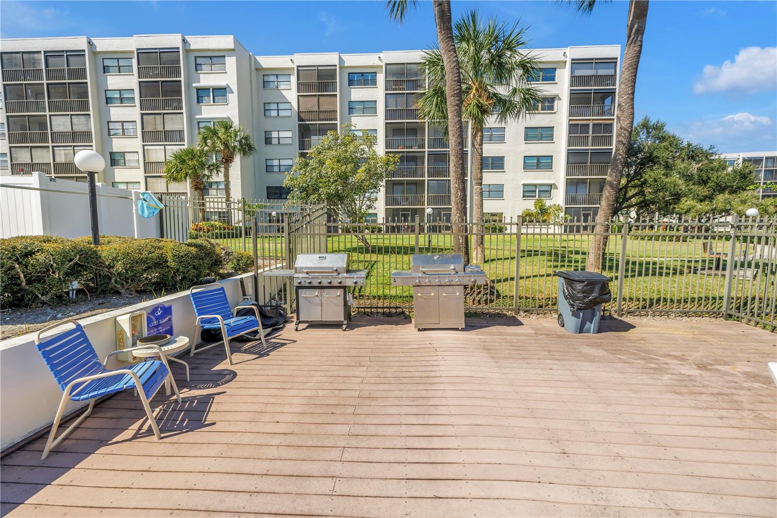 Image 45 of 71 For 1320 Pasadena Avenue S 203