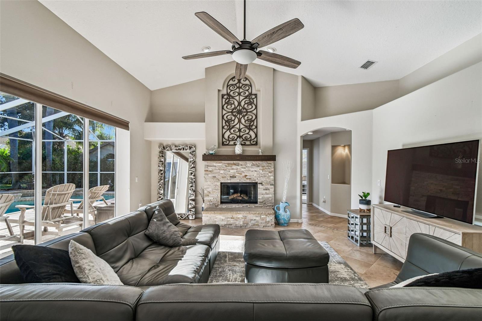 Image 10 of 53 For 4530 Roanoak Way