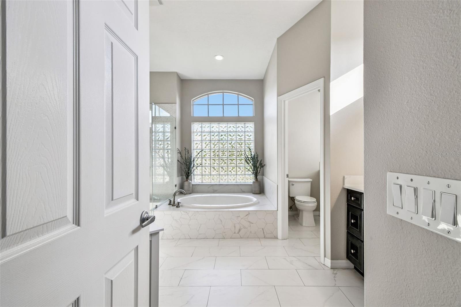 Image 20 of 53 For 4530 Roanoak Way