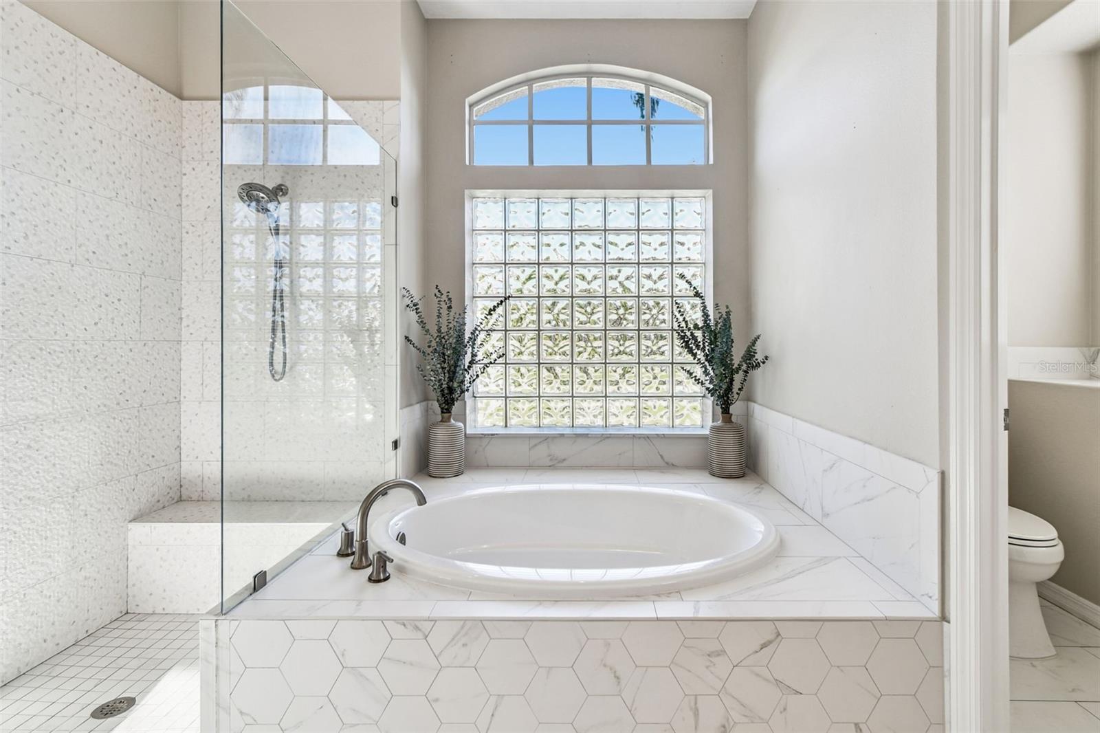 Image 21 of 53 For 4530 Roanoak Way