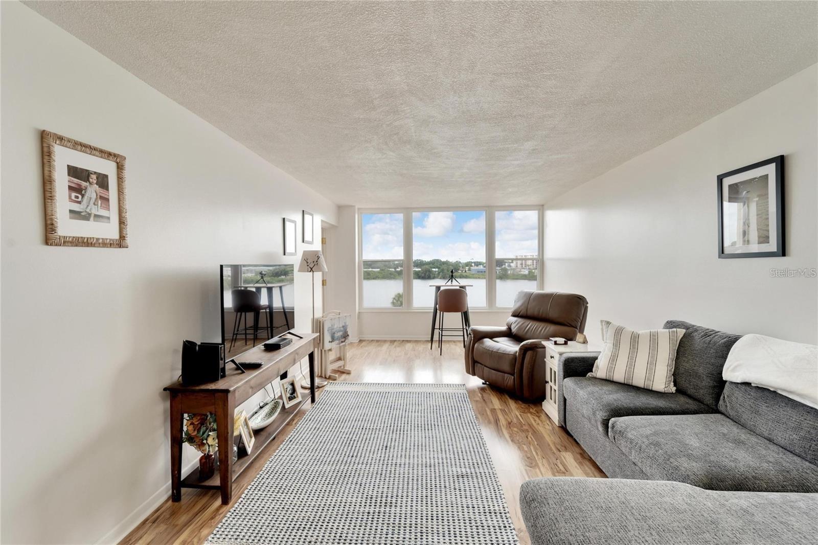 Image 13 of 77 For 700 Mirror Terrace Nw 505