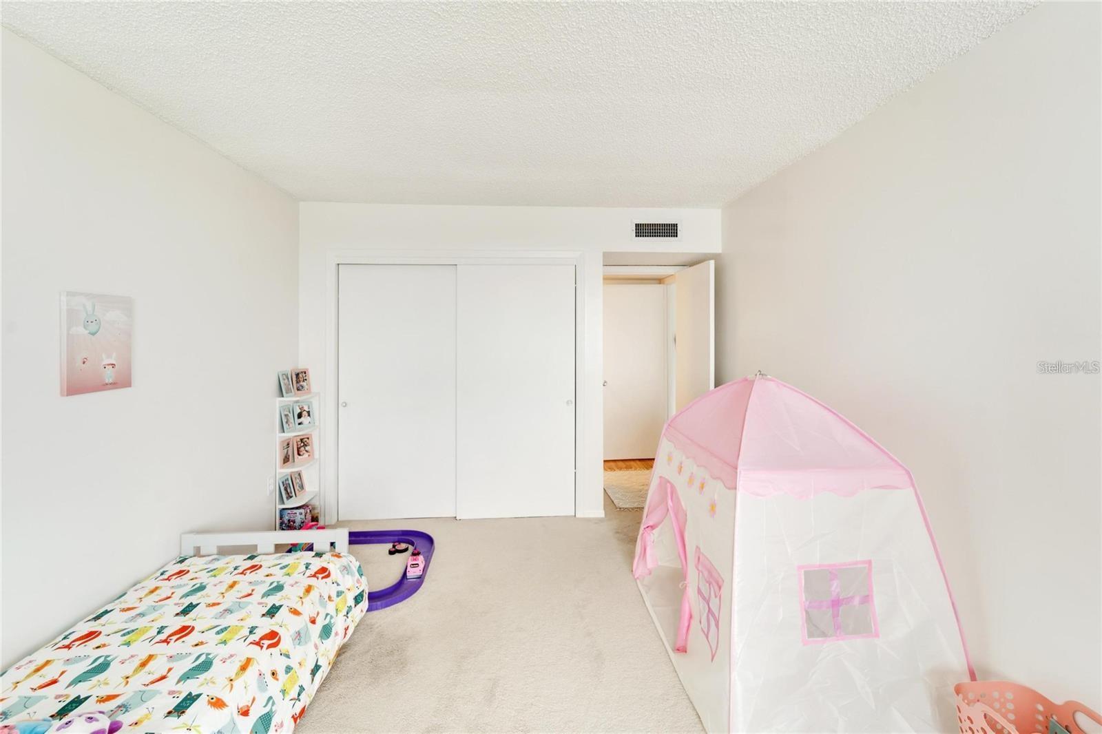 Image 24 of 77 For 700 Mirror Terrace Nw 505