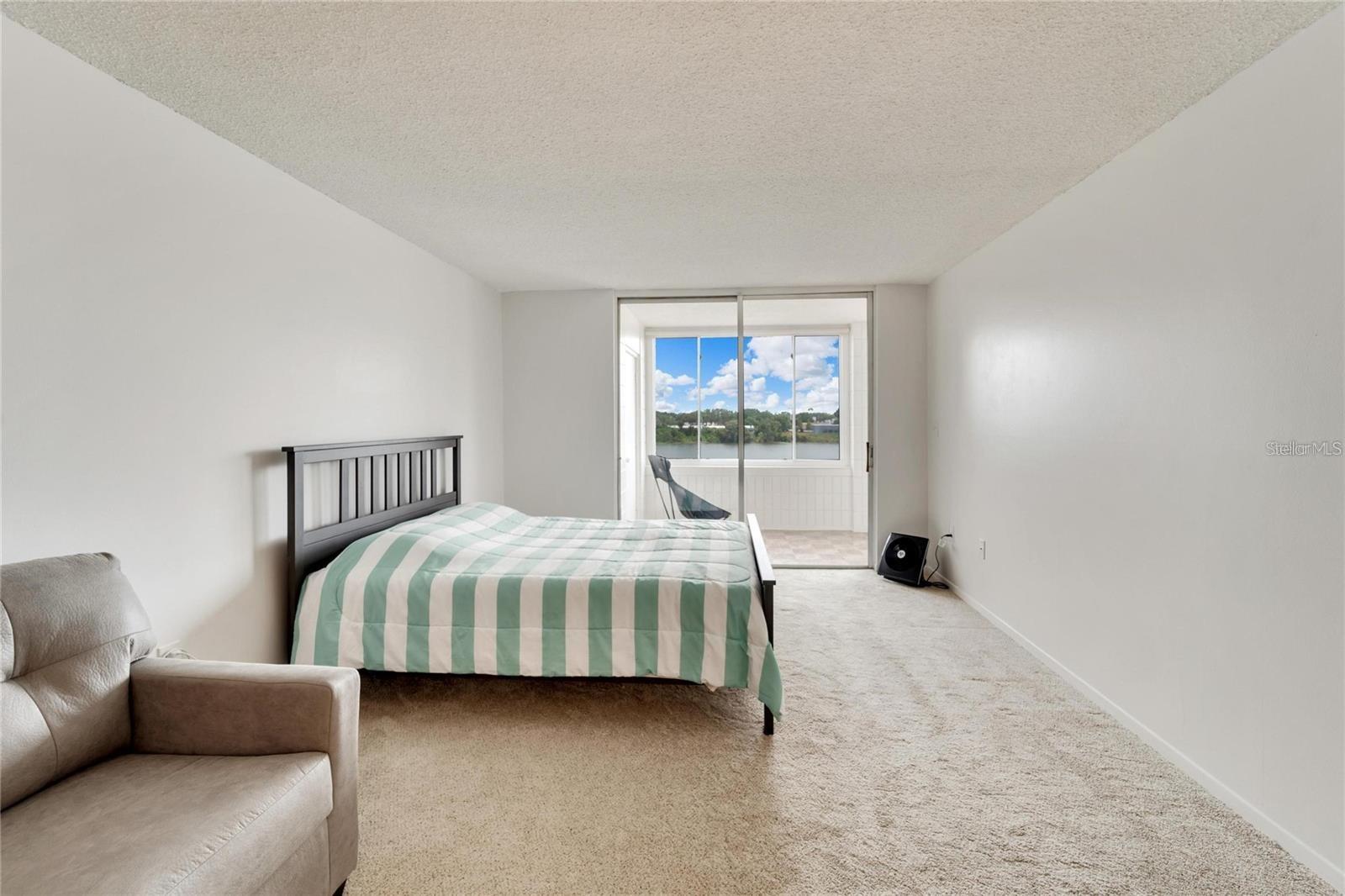 Image 32 of 77 For 700 Mirror Terrace Nw 505