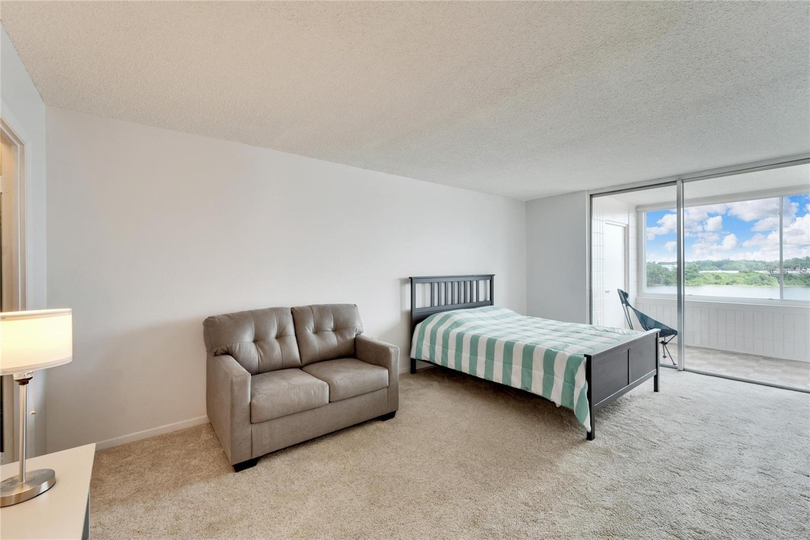 Image 34 of 77 For 700 Mirror Terrace Nw 505