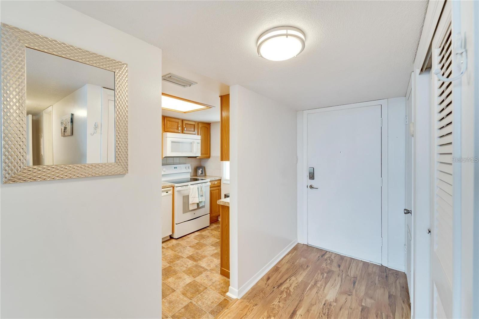 Image 7 of 77 For 700 Mirror Terrace Nw 505