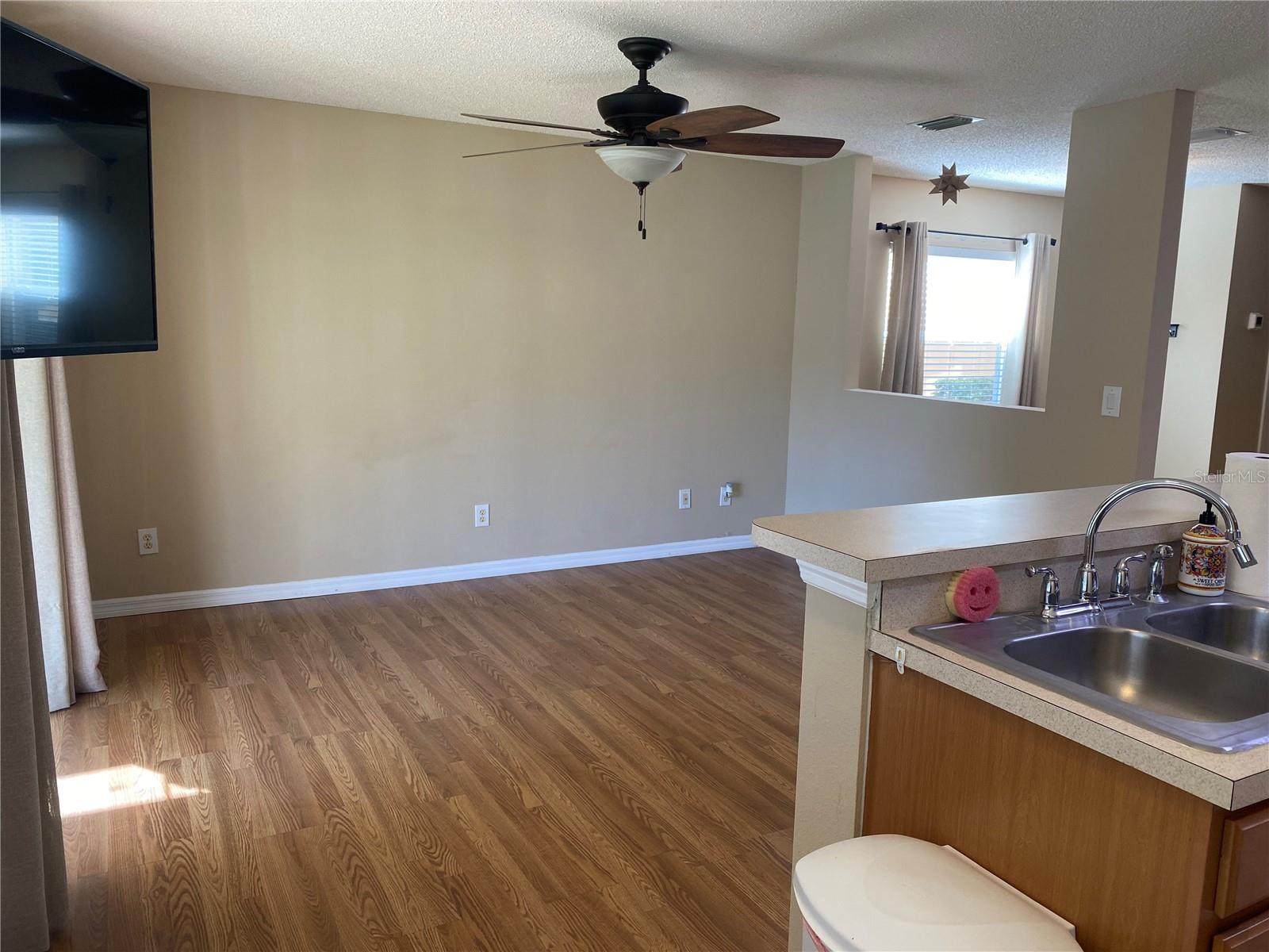 Image 6 of 26 For 4142 Winding River Way