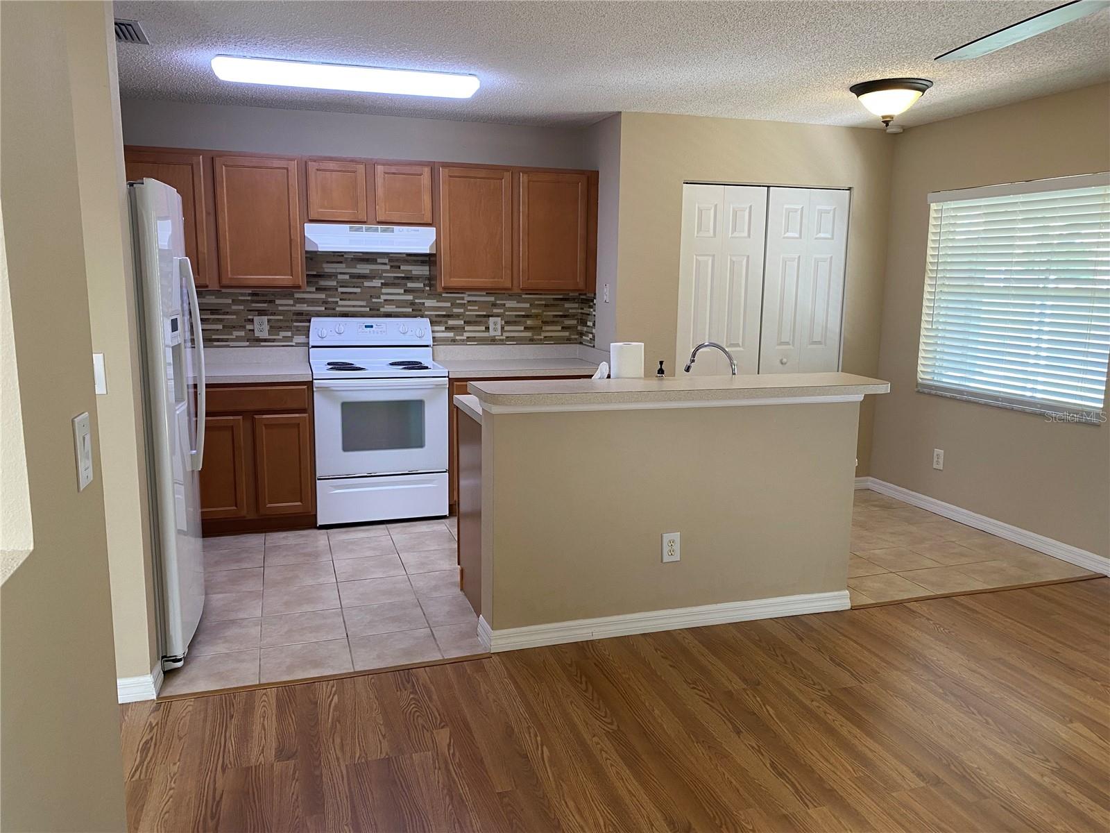 Image 8 of 26 For 4142 Winding River Way