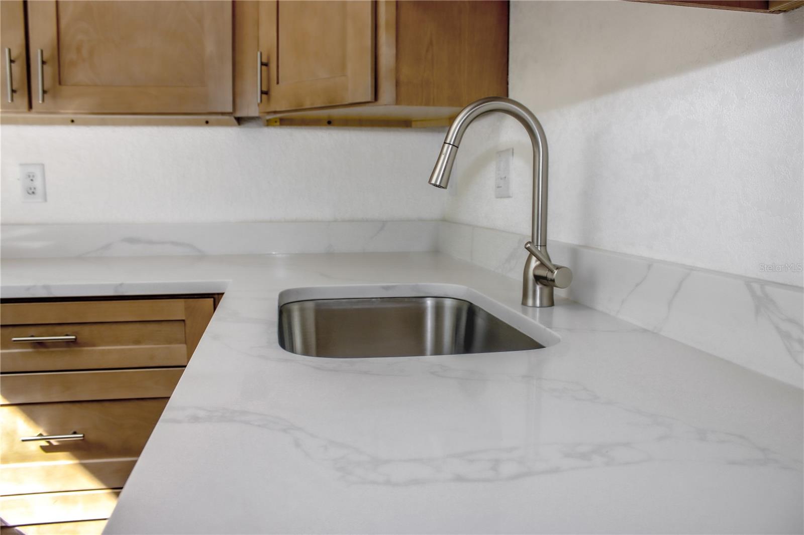 Image 14 of 45 For 7425 Bay Island Drive S 108