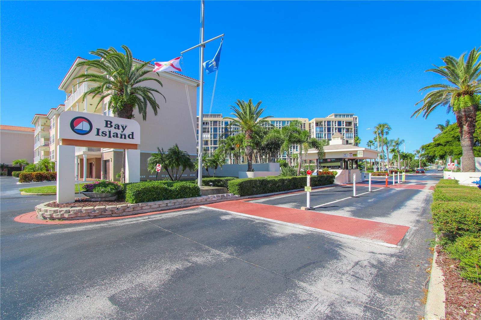 Image 2 of 45 For 7425 Bay Island Drive S 108