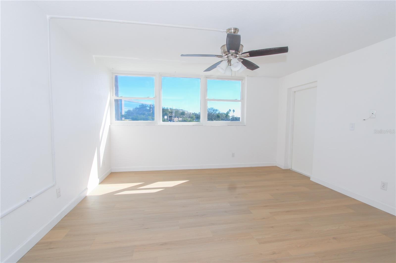 Image 22 of 45 For 7425 Bay Island Drive S 108