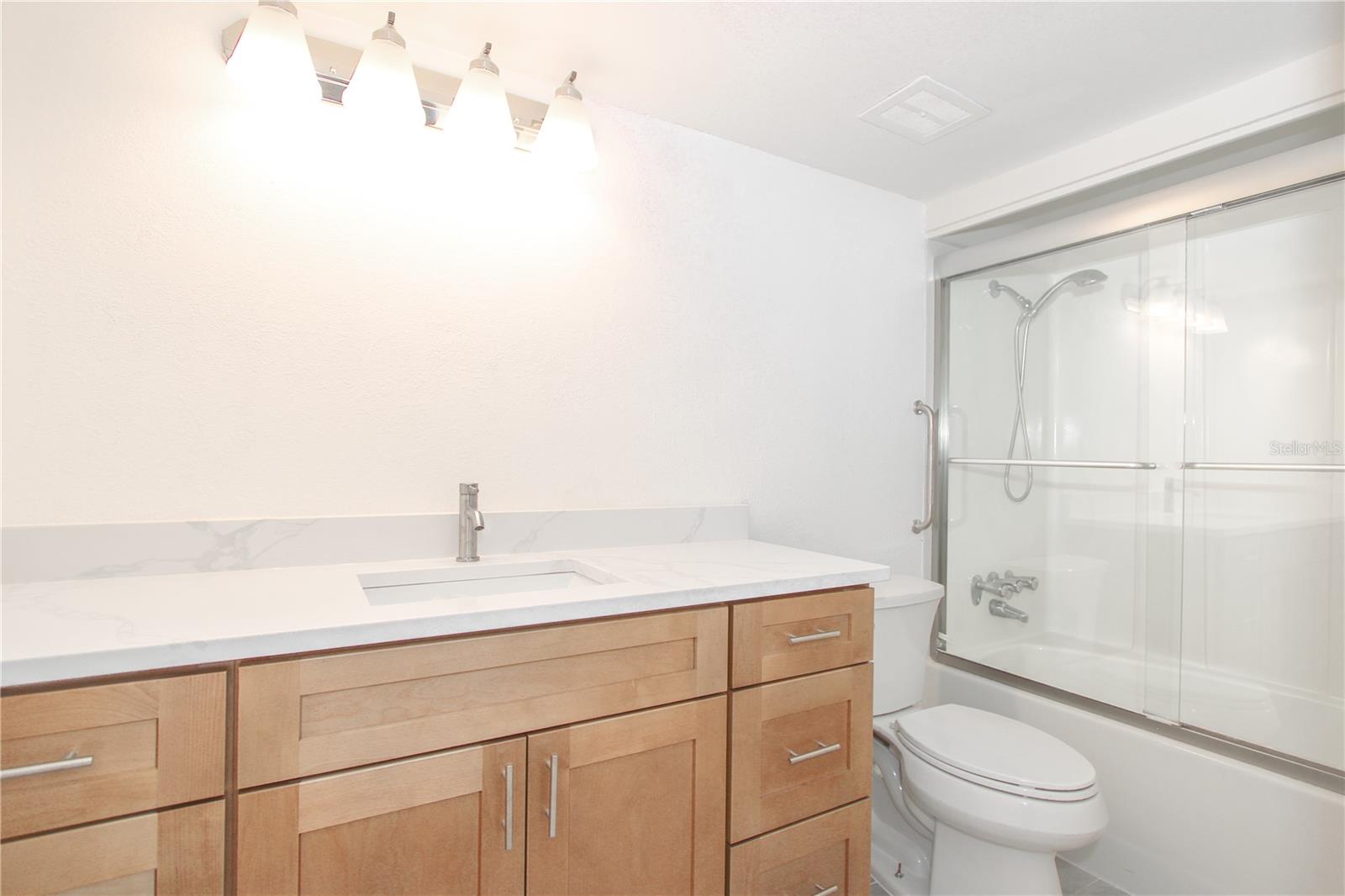 Image 31 of 45 For 7425 Bay Island Drive S 108