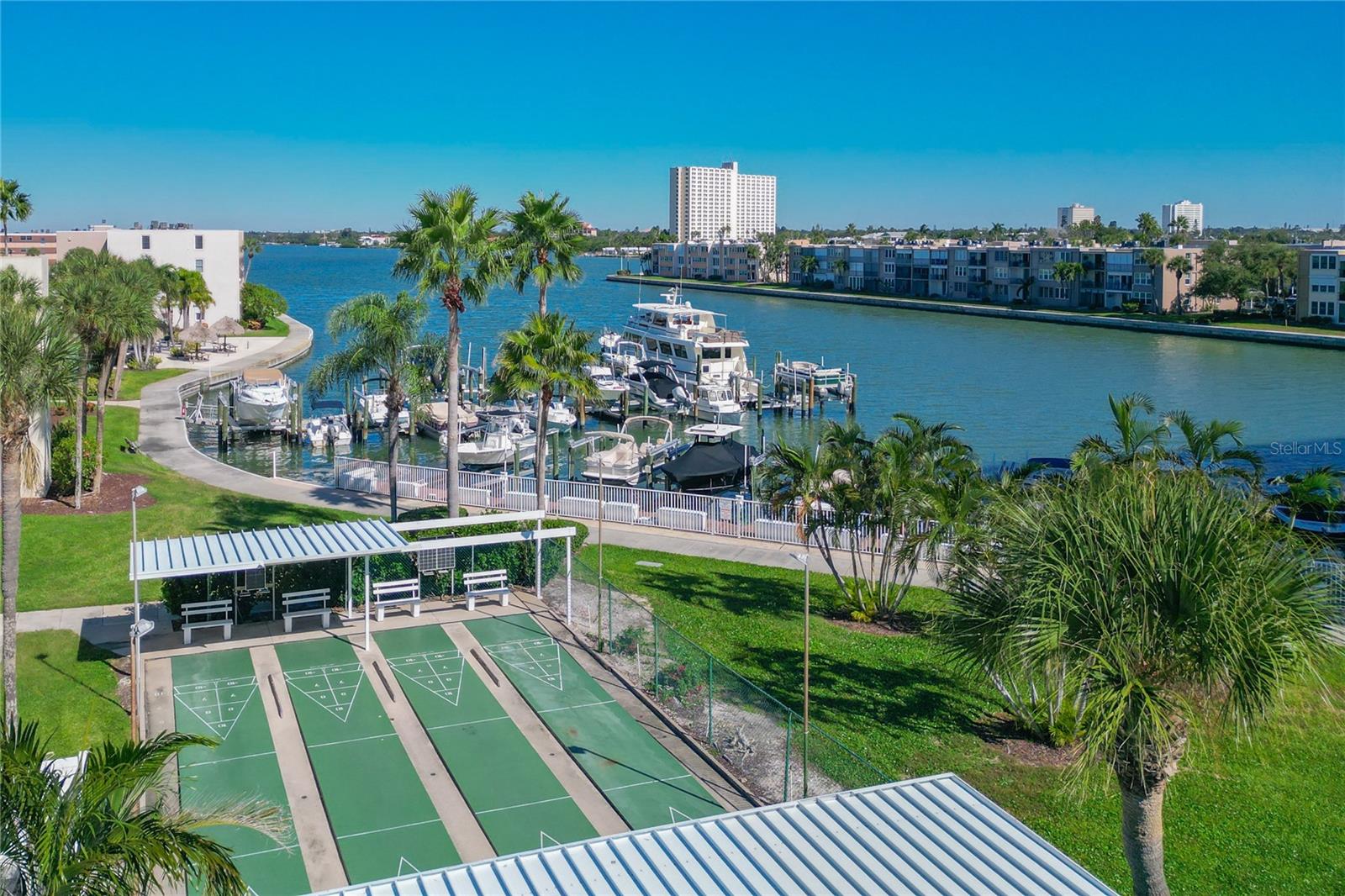 Image 40 of 45 For 7425 Bay Island Drive S 108