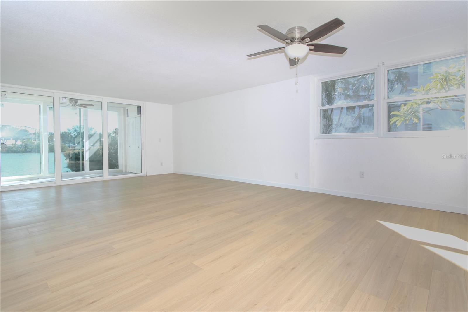 Image 7 of 45 For 7425 Bay Island Drive S 108