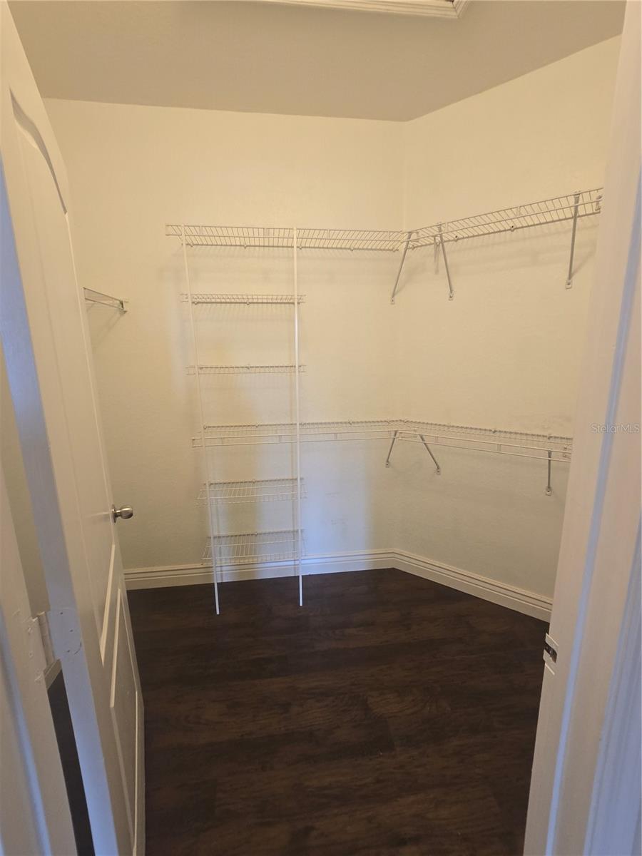 Image 15 of 40 For 2732 Via Murano  531