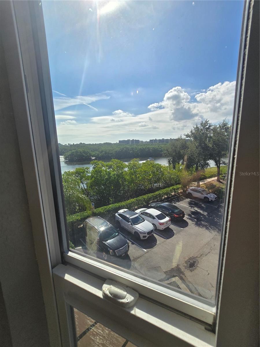 Image 18 of 40 For 2732 Via Murano  531