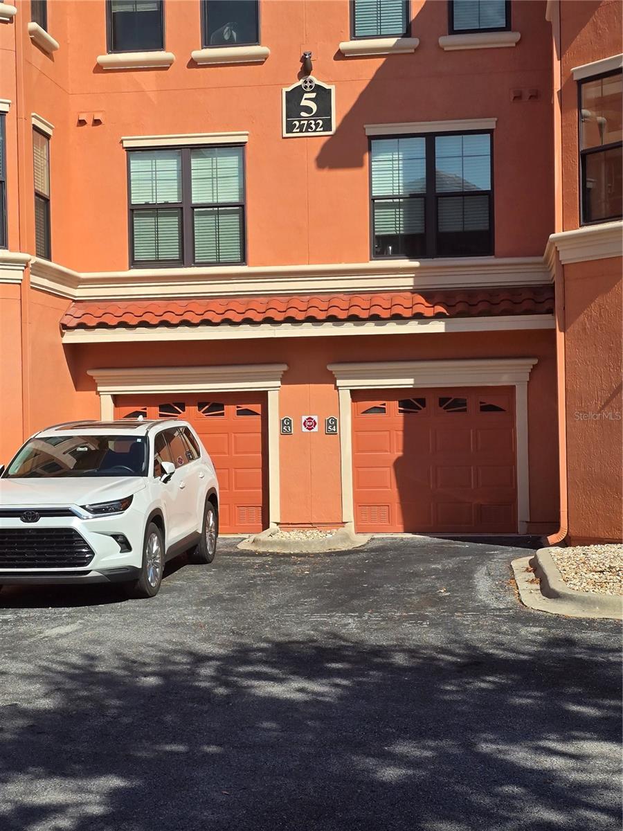 Image 2 of 40 For 2732 Via Murano  531