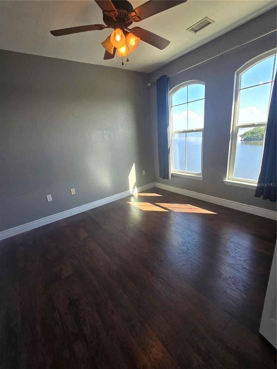 Image 28 of 40 For 2732 Via Murano  531