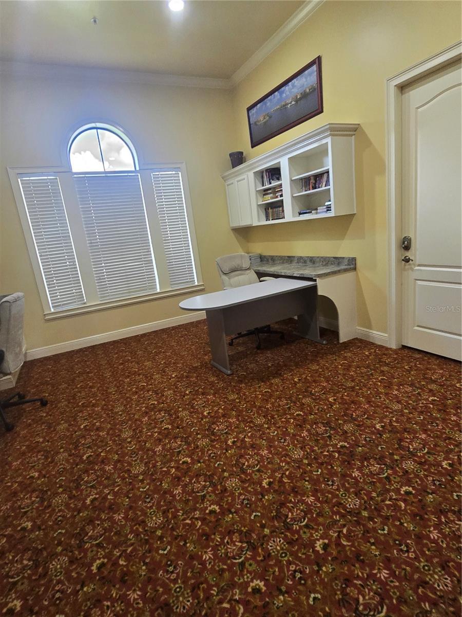 Image 38 of 40 For 2732 Via Murano  531