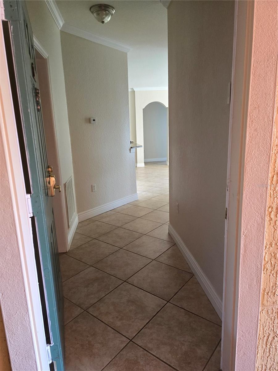 Image 7 of 40 For 2732 Via Murano  531