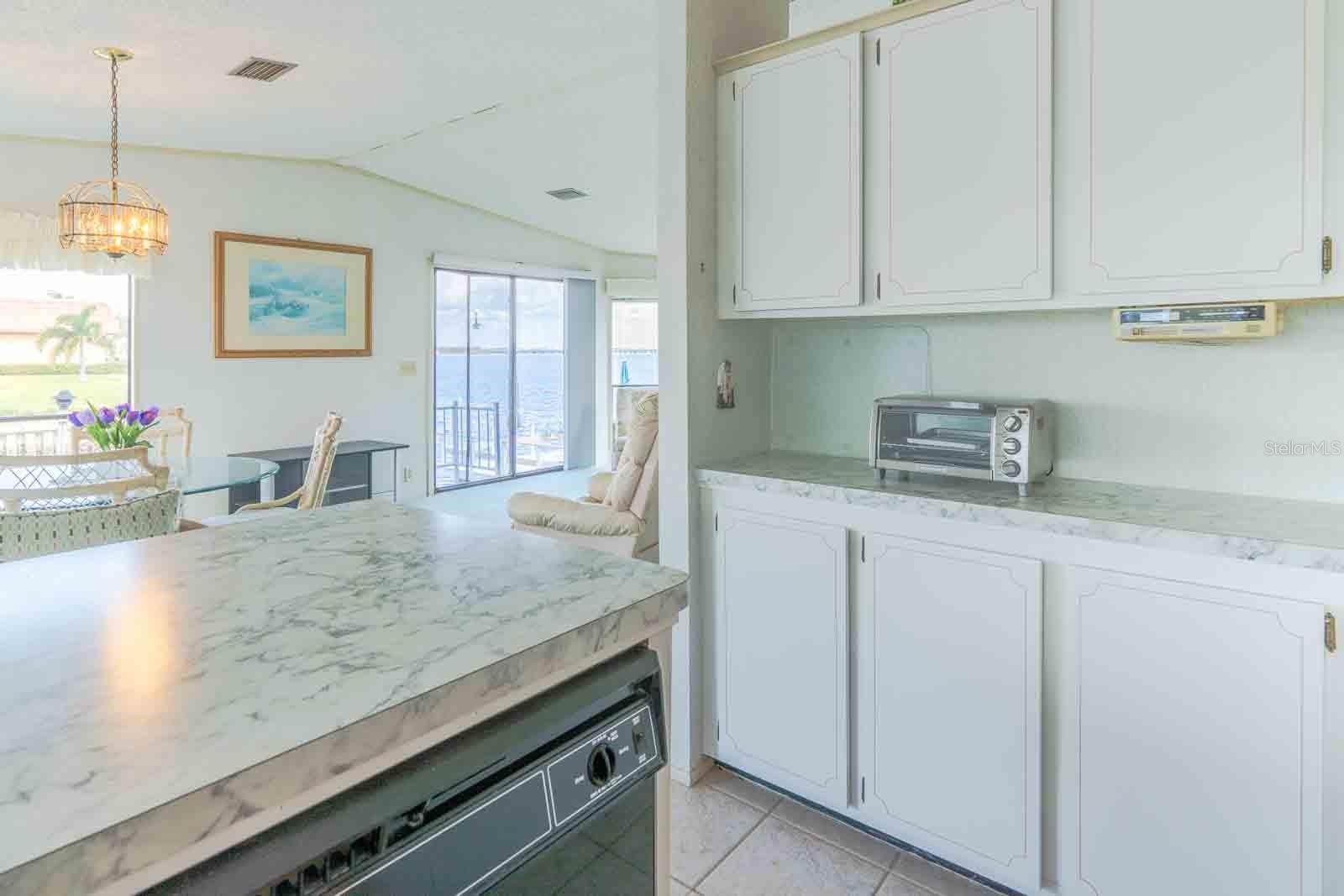 Image 11 of 100 For 18675 Us Highway 19 N 173