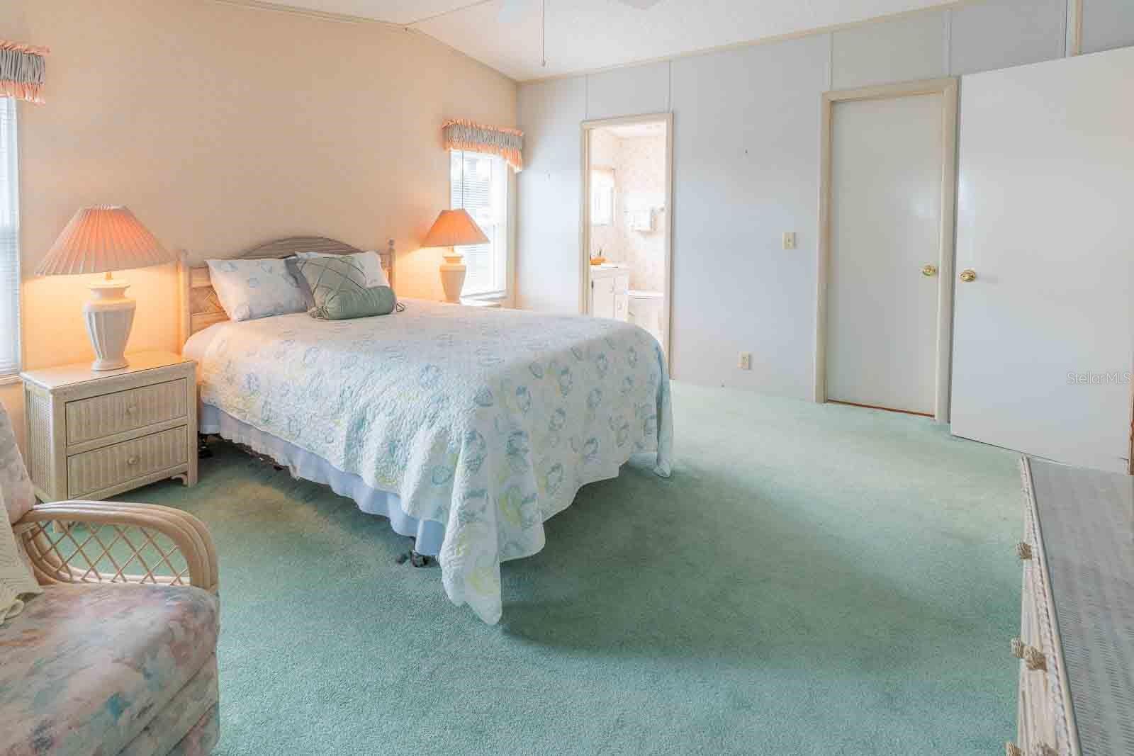 Image 40 of 100 For 18675 Us Highway 19 N 173