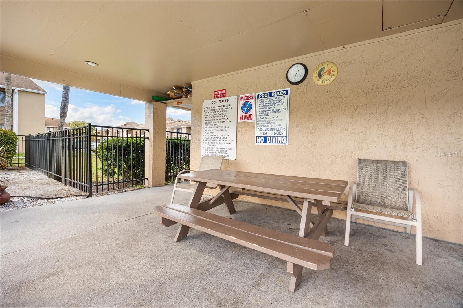 Image 29 of 39 For 5339 Vineland Road 203