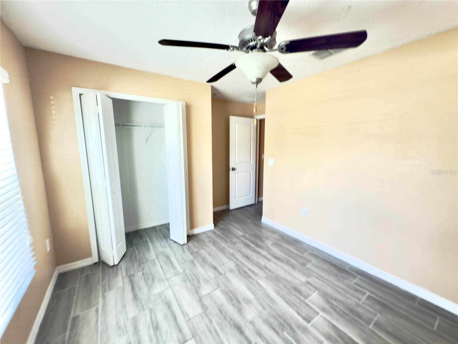 Image 16 of 18 For 304 Cascade Bend Drive