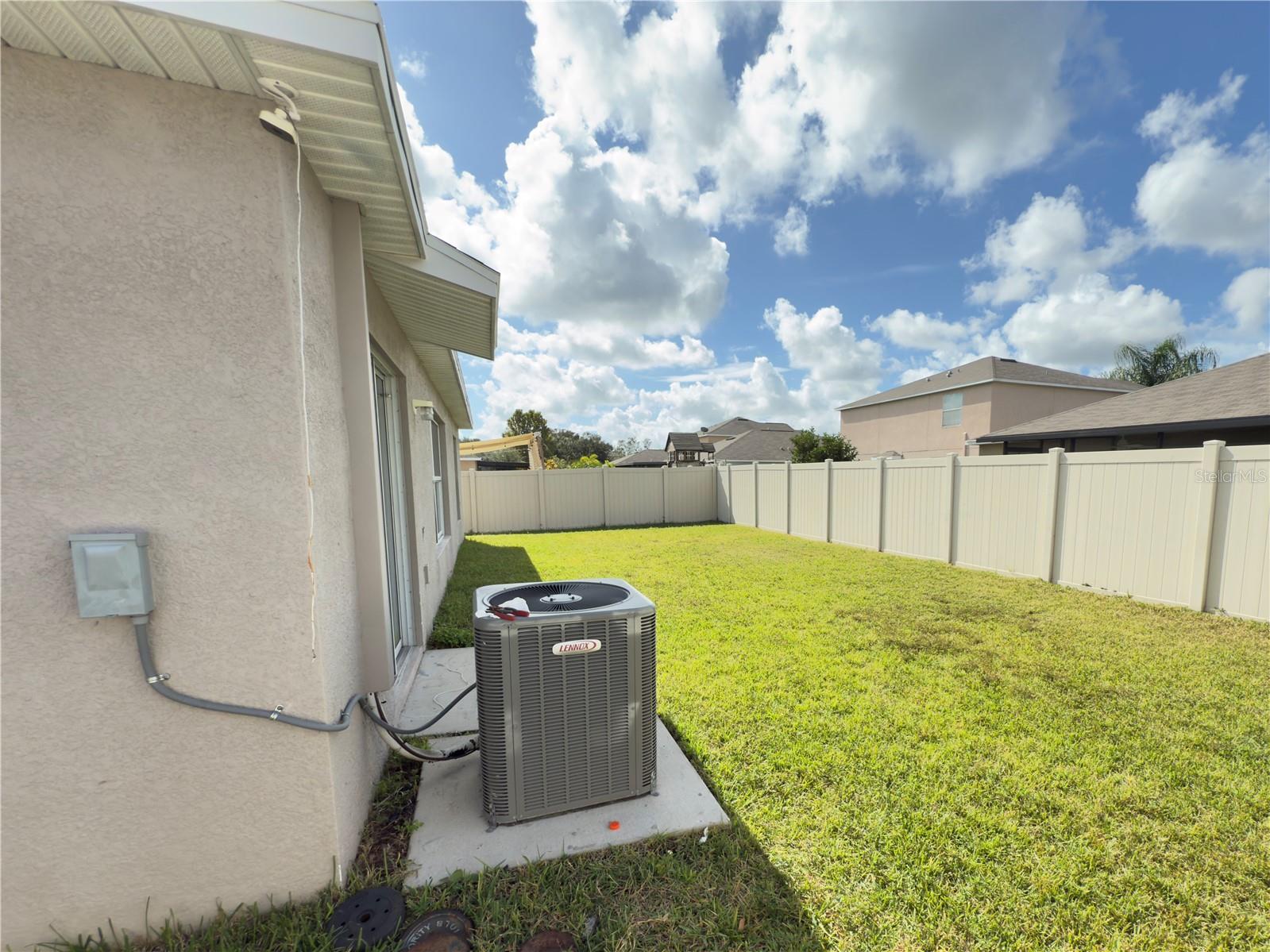 Image 8 of 18 For 304 Cascade Bend Drive