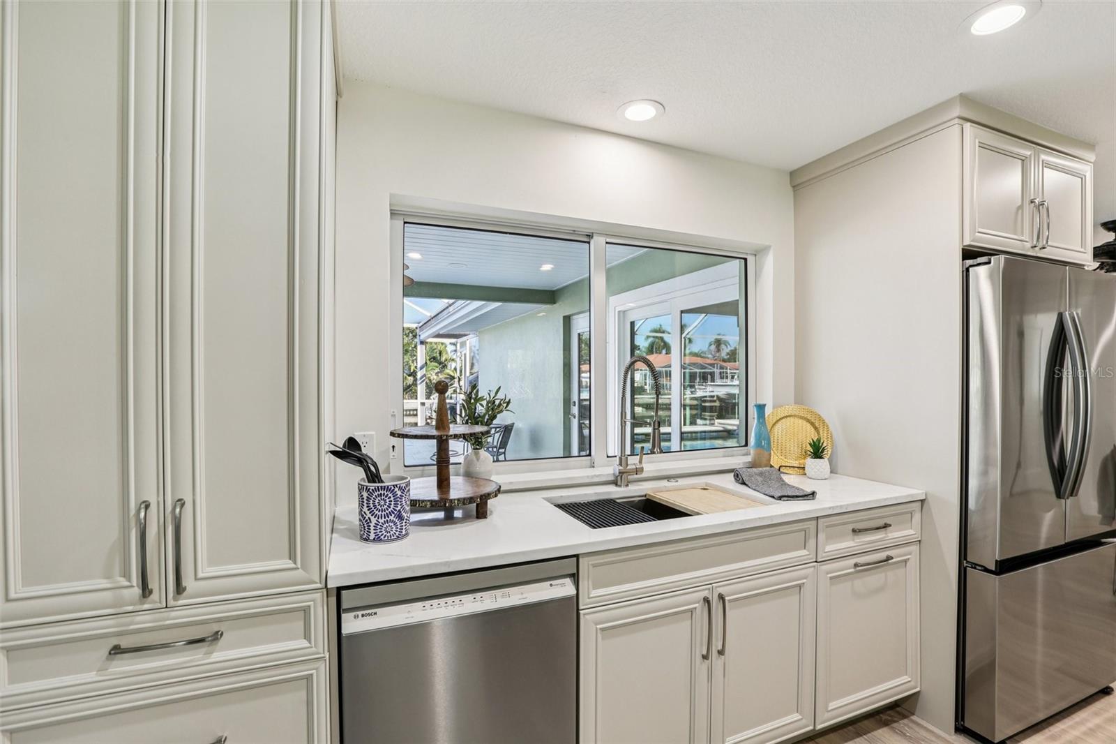 Image 12 of 50 For 6251 18th Street Ne